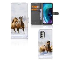 Motorola Moto G51 5G | Telefoonhoesje | Met pasjeshouder | Paarden