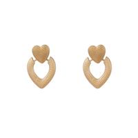 Day&Eve Bungelende Oorbellen Heart Goud