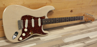 Fender Custom Shop LTD Roasted Pine Stratocaster DLX Closet Classic, Honey Blonde