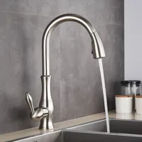Gouden Keukenkraan met Uittrekbare Spuiter - Messing | Warm & Koud Water Gouden Keukenkraan met Uittrekbare Spuiter - Messing | Warm & Koud Water