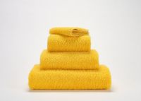 Abyss Abyss & Habidecor Super Pile Handdoek 55x100 830 banane