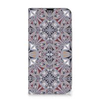 iPhone 13 Pro Max Standcase Flower Tiles