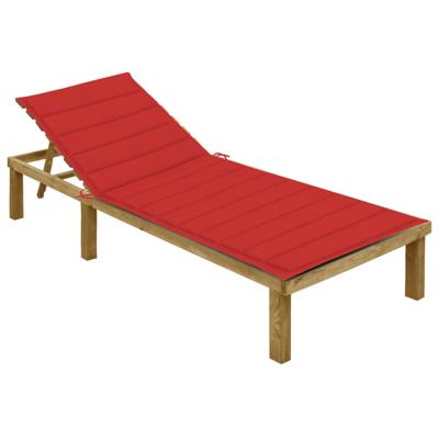 Ligbed met rood kussen geïmpregneerd grenenhout