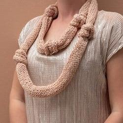 Yarn and Colors Knot a Scarf Breipakket 3 Rosé