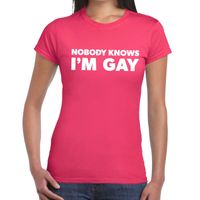 Gay pride nobody knows i am gay t-shirt roze voor dames