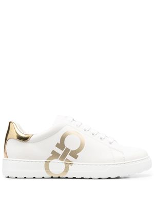 Ferragamo baskets en cuir à logo imprimé - Blanc