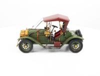 A TIN MODEL OF AN OLDTIMER