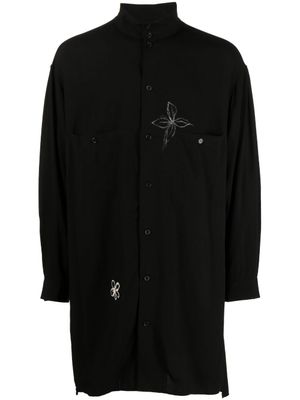 Yohji Yamamoto chemise longue à fleurs - Noir