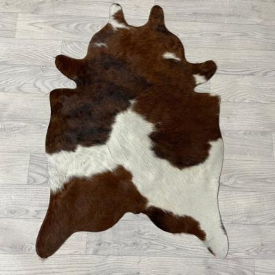 Kleine koeienhuid bruin wit zwart (Normandiër) 90x60cm