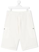 Moncler Enfant bermuda à poches plaquées - Blanc