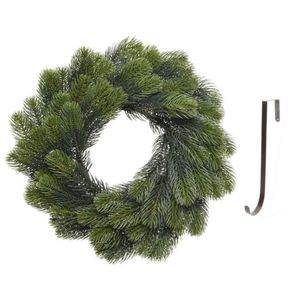 Dennenkrans 50 cm met 106 takken kerstversiering met ijzeren hanger