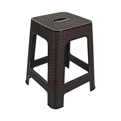 Zitkrukje - donkerbruin - kunststof - 37x37x45 cm - Rotan Line - opstapkrukje/stapelbaar Zitkrukje - donkerbruin - kunststof - 37x37x45 cm - Rotan Line - opstapkrukje/stapelbaar