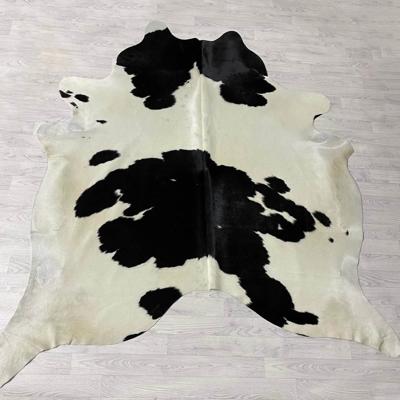 Koeienhuid zwart wit creme 235x225cm