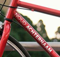 Sticker voor fiets aanpasbare naam - thumbnail