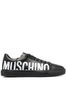 Moschino baskets à logo imprimé - Noir