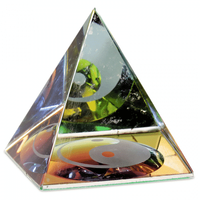 Kristal Piramide Yin Yang (6 cm) - thumbnail