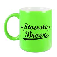 Stoerste broer cadeau mok / beker neon groen met sterren 330 ml