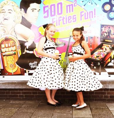 Pinup Couture Daisy Hearts Dress Creme -S | 59% korting Pinup Couture Daisy Hearts Dress Creme -S | 59% korting