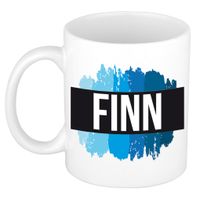 Naam cadeau mok / beker Finn met blauwe verfstrepen 300 ml - thumbnail