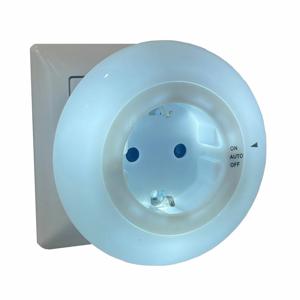 Bellatio Design LED Nachtlamp met lichtsensor - 230V - kinderkamer - extra stopcontact