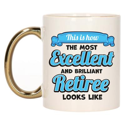 Cadeau koffie/thee mok - excellent gepensioneerde - goud/blauw - keramiek - 300 ml