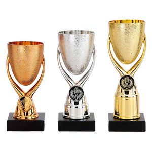 Luxe trofee/prijs bekers - 3x - brons/goud/zilver - metaal - 15 x 6,8 cm - Fopartikelen