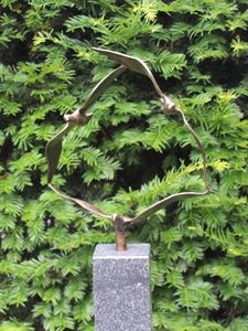 3 Vogels verbonden uit brons