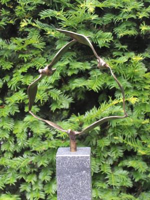 3 Vogels verbonden uit brons