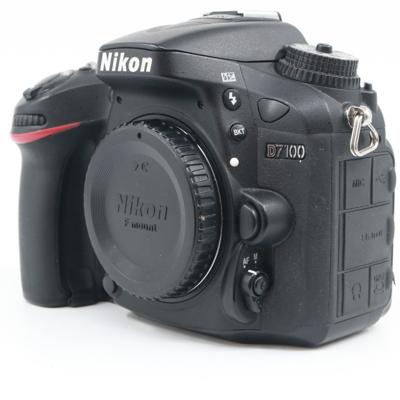 Nikon D7100 body occasion