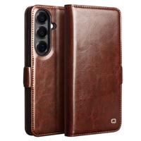 Qialino Samsung Galaxy S26 Plus hoesje - Leren bookcase - Magnetische sluiting - Donkerbruin