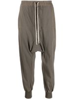 Rick Owens DRKSHDW pantalon de jogging à coupe sarouel - Marron Rick Owens DRKSHDW pantalon de jogging à coupe sarouel - Marron