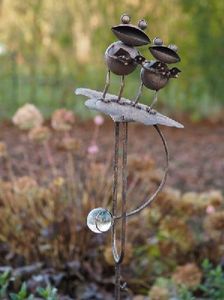 Balans tuinsteker met twee kikkers op blad