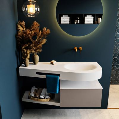 MONDIAZ RIVA 120cm badmeubel onderkast / planchet kleur Smoke met 1 lade. Wastafel DULCET rechts 0 kraangaten kleur Talc. MONDIAZ RIVA 120cm badmeubel onderkast / planchet kleur Smoke met 1 lade. Wastafel DULCET rechts 0 kraangaten kleur Talc.