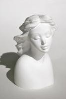 Powertex • gips meisje golvend haar marjani