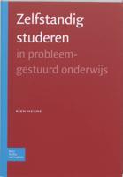 Zelfstandig studeren in problemengestuurd onderwijs (Paperback)