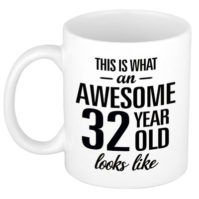 Awesome 32 year cadeau mok / beker 300 ml