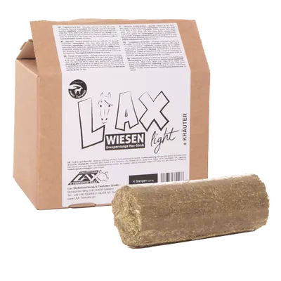 Lax light met hooi/stro/kruiden knabbelblok voor paarden