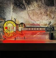 Guns &apos;n&apos; Roses Gitaar Neon - Junior Model 70 x 26 cm