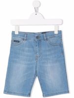 Dolce & Gabbana Kids short en jean à patch logo - Bleu - thumbnail