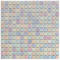Tegelsample: The Mosaic Factory Amsterdam vierkante glasmozaïek tegels 32x32 lichtgrijs parel
