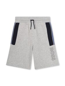 BOSS Kidswear short de sport à logo imprimé - Gris