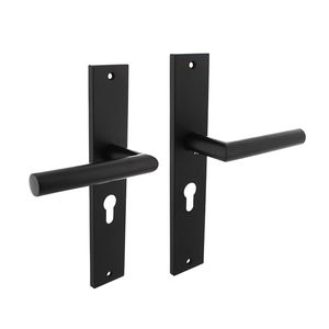 Intersteel Deurklink Bastian op schild 245x45 mm met profielcilindergat 55mm mat zwart