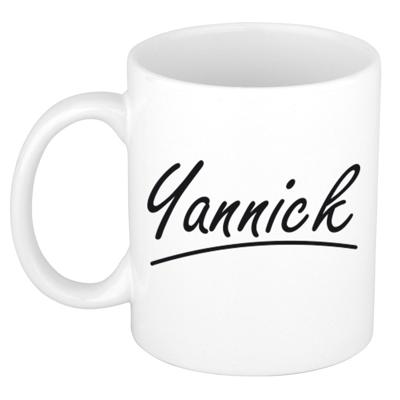 Yannick Naam koffiemok - beker - met sierlijke letters - wit - 300 ml - Cadeau - Heren Yannick Naam koffiemok - beker - met sierlijke letters - wit - 300 ml - Cadeau - Heren