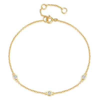 Elenza Goudkleurige Armband met Drie Glinsterende Kristallen