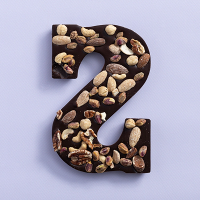 Chocoladeletter S Puur / Noten (225 gram) FOUTJE
