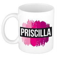 Naam cadeau mok / beker Priscilla met roze verfstrepen 300 ml