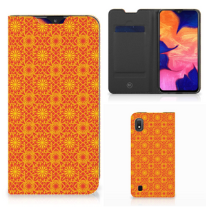 Samsung Galaxy A10 Hoesje met Magneet Batik Oranje