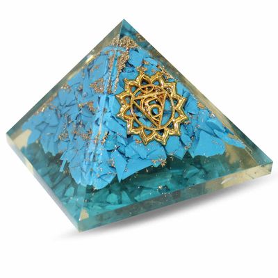 Orgonite Piramide Turkoois - Keelchakra - (70 mm)