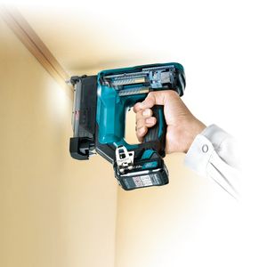 Makita PT354DSMJ spijkerapparaat & nietpistool Nagelpistool Batterij/Accu