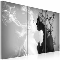 Schilderij - Smokey kus, 3 luik, Grijs/Zwart/Wit, 3 maten, Premium print